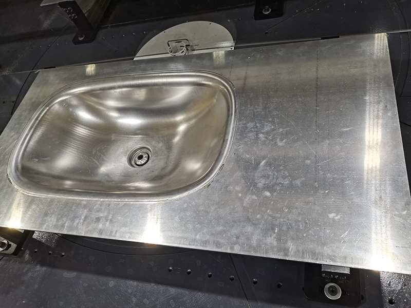 Stainless Steel Wash Basin Grinding And Polishing