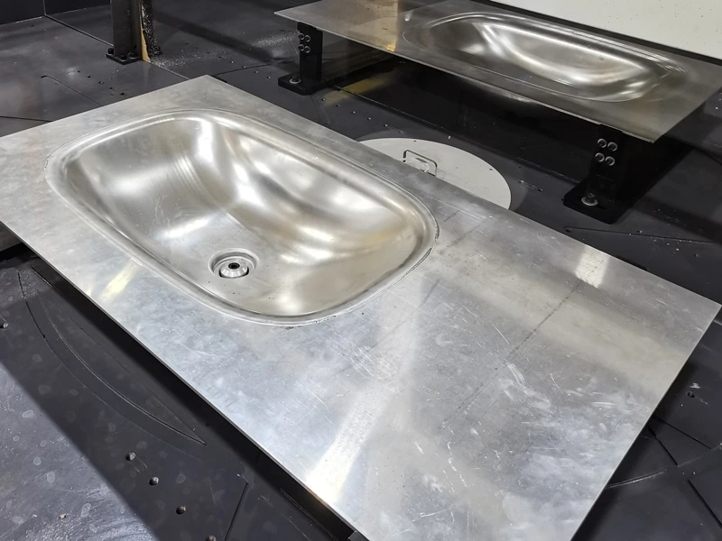 Stainless Steel Wash Basin Grinding And Polishing