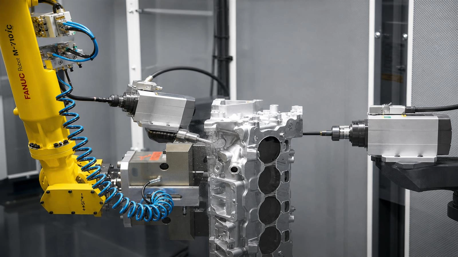 Robotic Grinding Aluminum castings