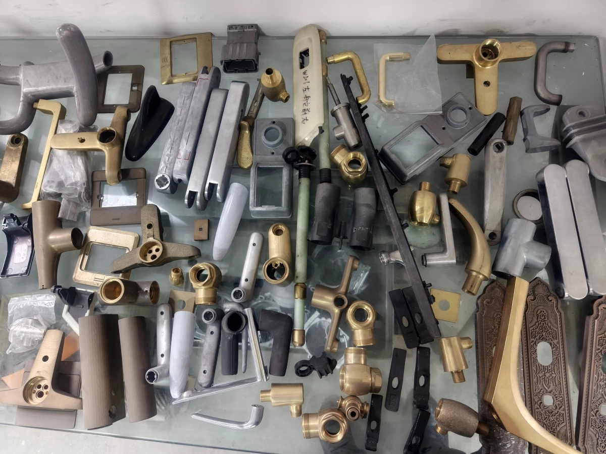 Robot Polishing for Different Metal Parts