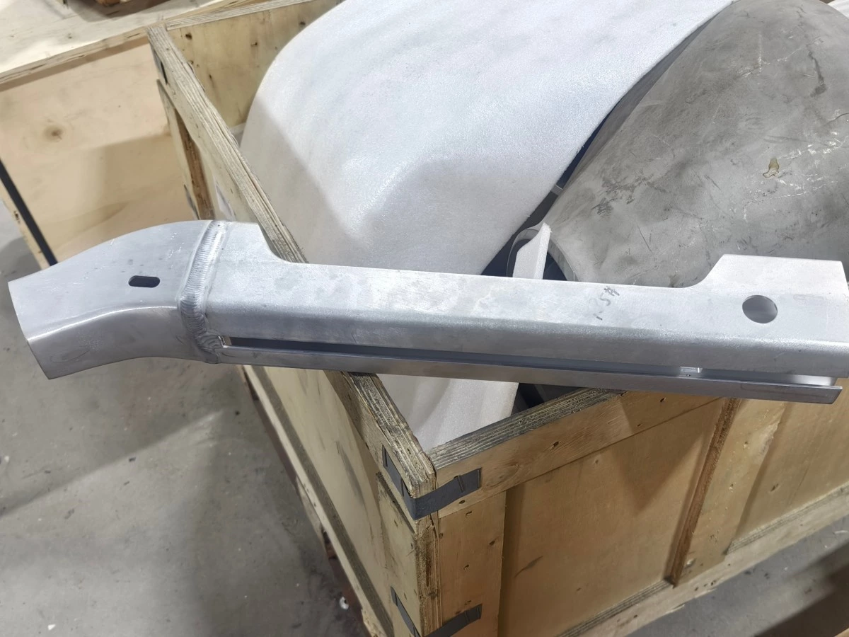 before automated weld seam grinding